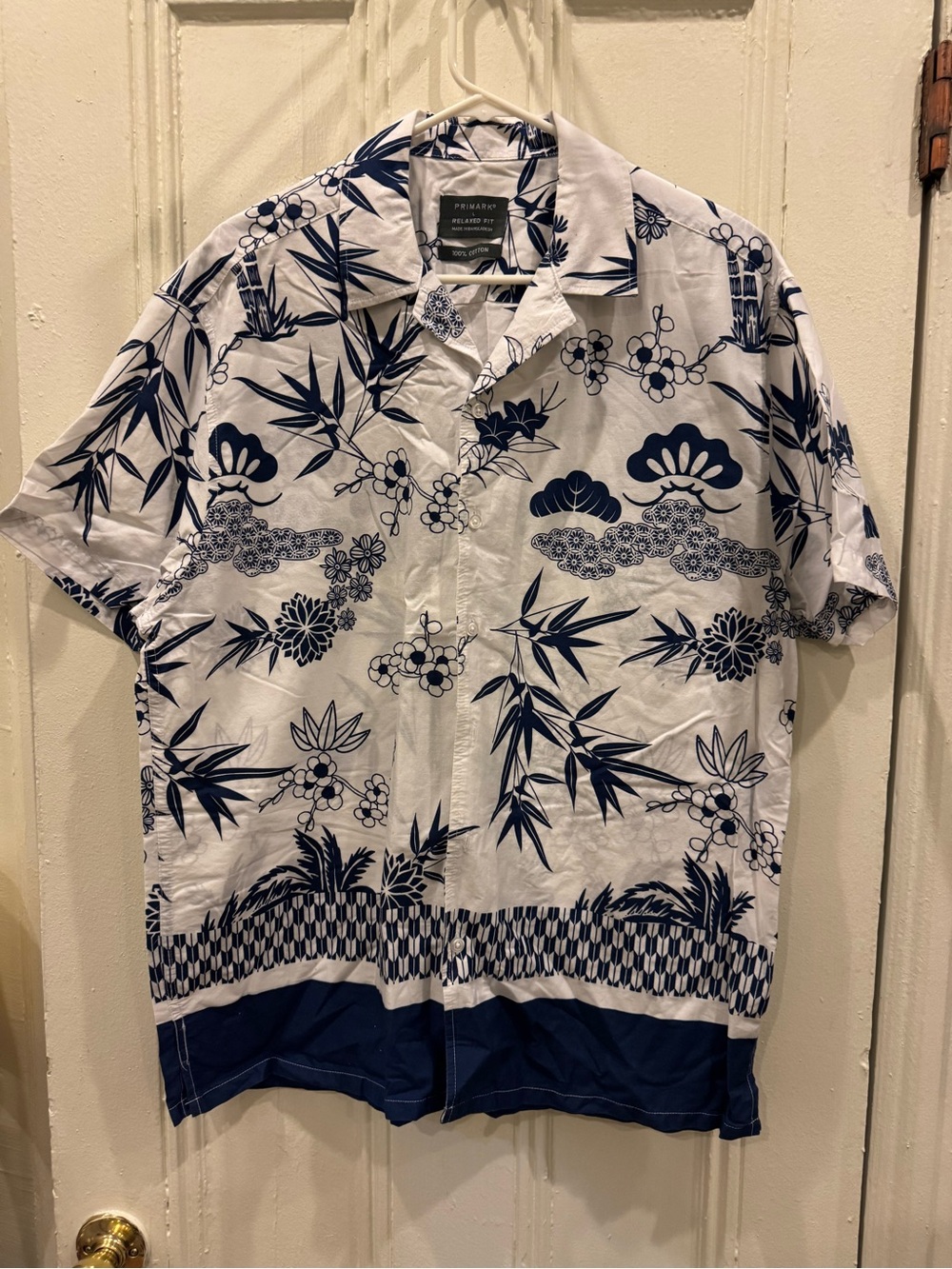 Primark Men’s L Navy White Japanese Floral Relaxed Fit Button Down Shirt